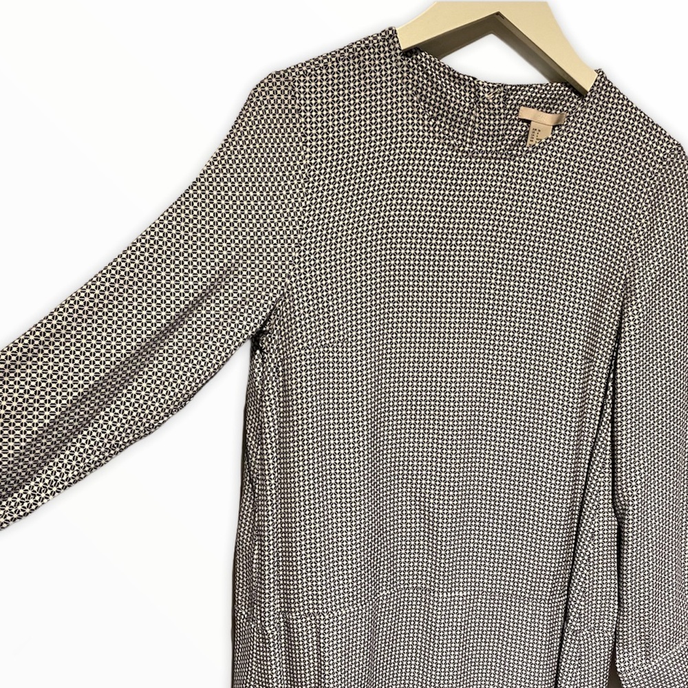 🄷&🄼 Geometric Pattern Dress with Ruffle Hem - Picture 3 of 9